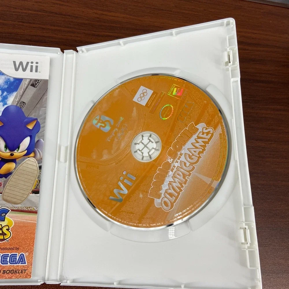 Mario & Sonic at the Olympic Games 2007 Nintendo Wii SEGA Sports Video Game CIB